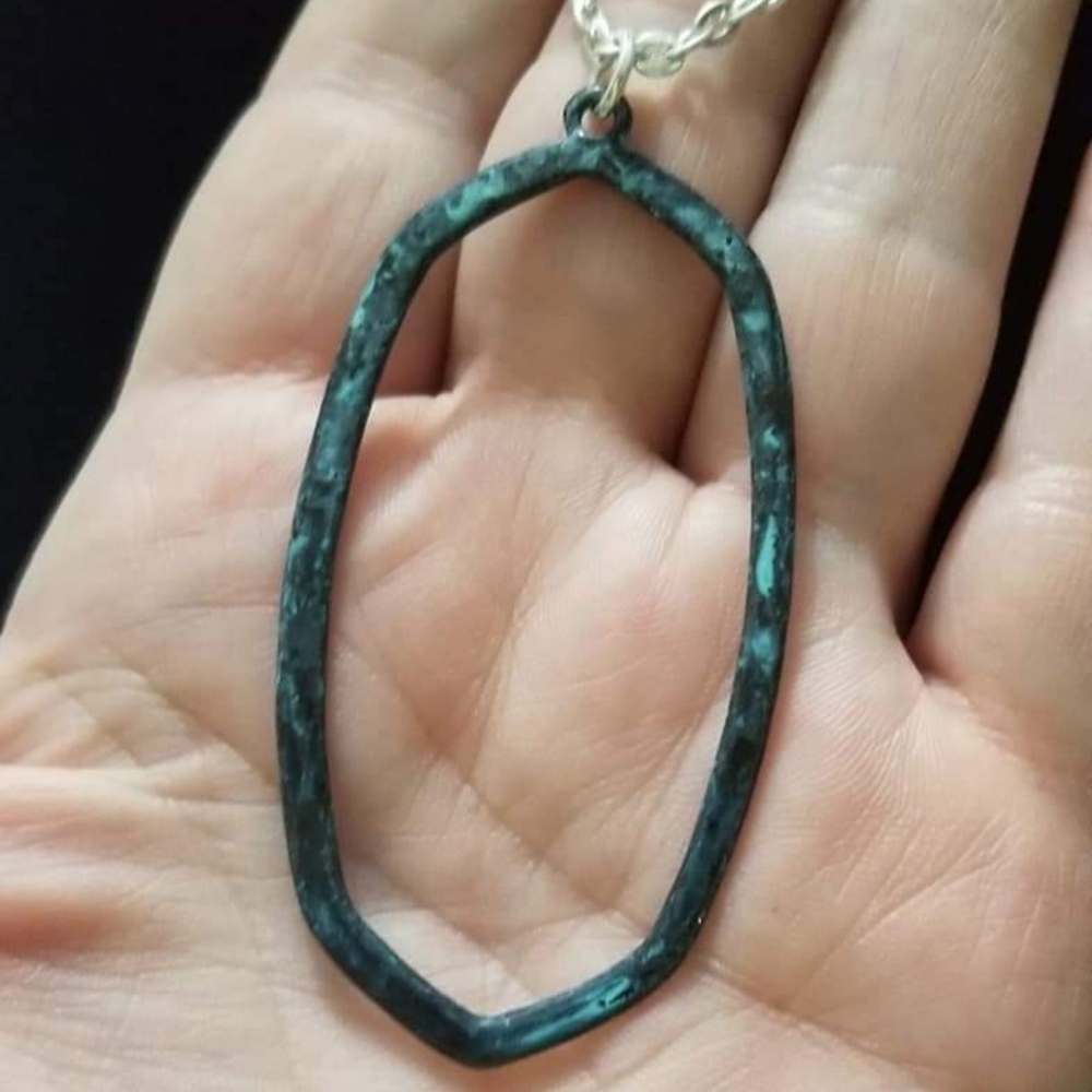 3/$15 NWT Nadine West 
Patina pendant necklace